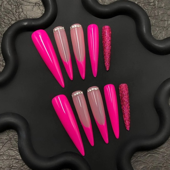Vibrant Pink Glitter Press-On Nails - Picture 1 of 4